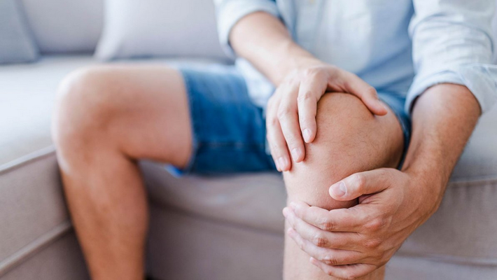 Боль в ступнях ног: причины и методы лечения